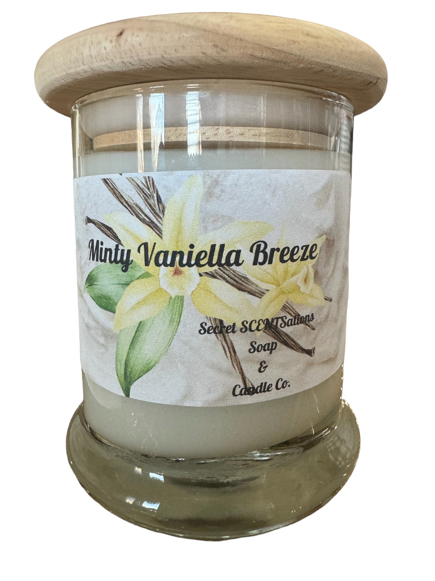 Minty Vanilla 8 oz candle with eco friendly bamboo topper